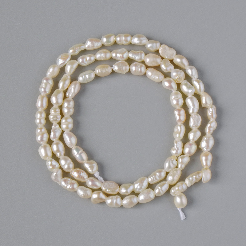 Perle d'acqua dolce, diametro 3x4 mm, lunghezza 33 cm, su filo