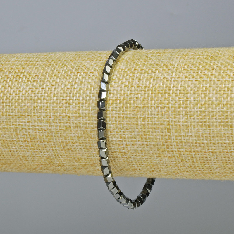 Bracciale in ematite nera esagonale a zigzag, diametro 3,5×3,5 mm, lunghezza 18 cm ± (elasticizzato)