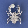 Spilla Scarabeo con strass bianchi e perla, metallo argentato 40×33 mm+