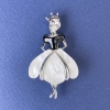Spilla-pendente Principessa, colore perlato, metallo argentato, 50×28 mm ±, cristallo bianco