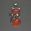 Pendente «Gatto» in diaspro rosso 25×51 mm ± metallo argentato
