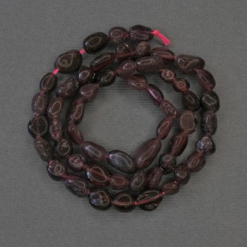 Perle di granato levigate, diametro 8–10×6 mm ±, su filo, lunghezza 39 cm+