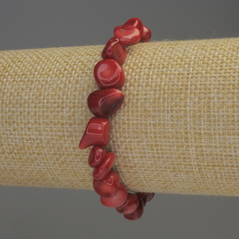 Bracciale in corallo levigato, diametro 7–10×9 mm, lunghezza 18 cm, elastico