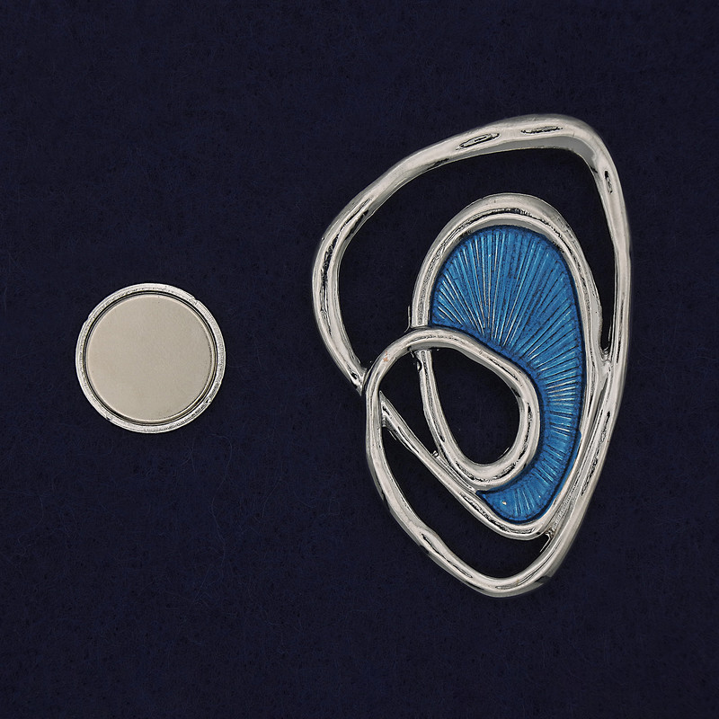 Spilla magnetica Accent, colore blu-argento, metallo 37×54 mm+