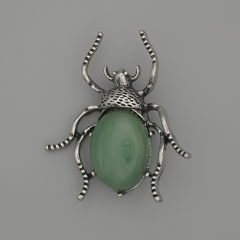 Spilla-ciondolo «Scarabeo» in nefrite 44×37 mm
