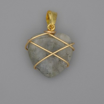 Pendente a cuore in labradorite avvolto con filo decorativo 21×21 mm ±, diametro 30 mm ±