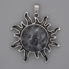 Pendente Sole larvikite 39 mm ±, lunghezza 46 mm ±