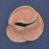 Spilla-pendente «Accento» smalto rosa e metallo dorato 43 mm+