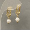 Orecchini di perle d'acqua dolce, diametro 7×6 mm ±, lunghezza 28 mm ±
