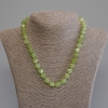 Collana in crisoprasso olivino taglio romboidale, diametro 9×8 mm ±, perline da 3 mm ±, lunghezza 50 mm ±, con chiusura