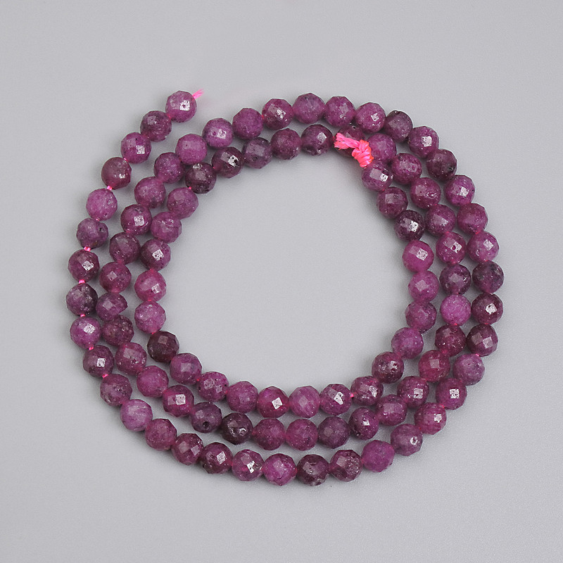Perline rubino sfacciate a sfera 4 mm +/-, lunghezza 38 cm +/- su filo