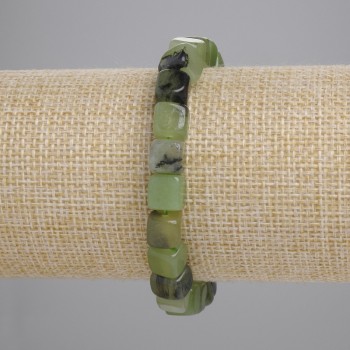 Bracciale in prehnite a cubetti, diametro circa 7 mm, lunghezza circa 18 cm, elastico