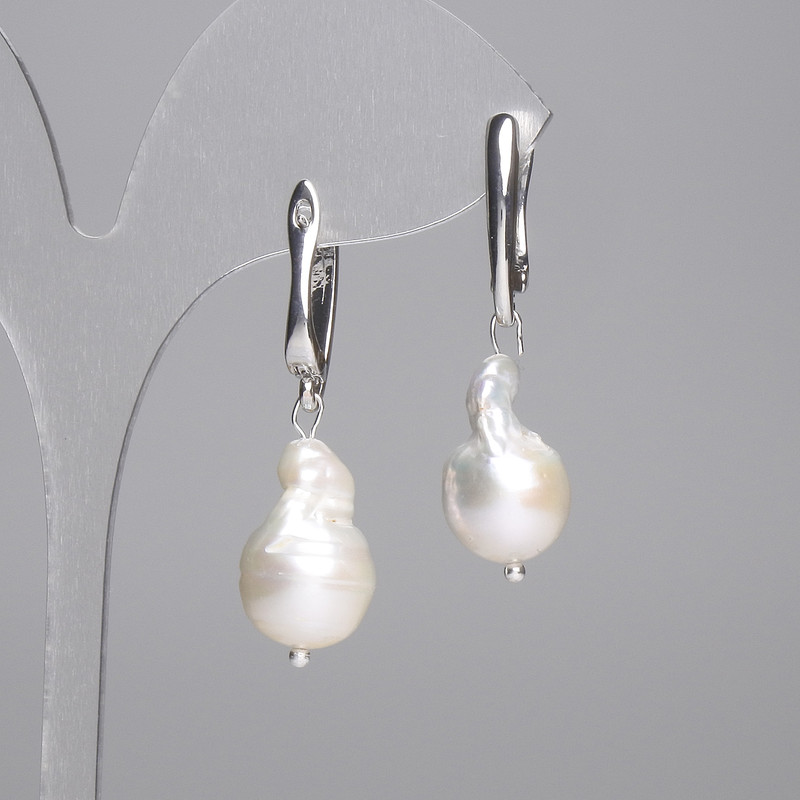 Orecchini con perle barocche 18×11 mm +-, lunghezza 42 mm +-