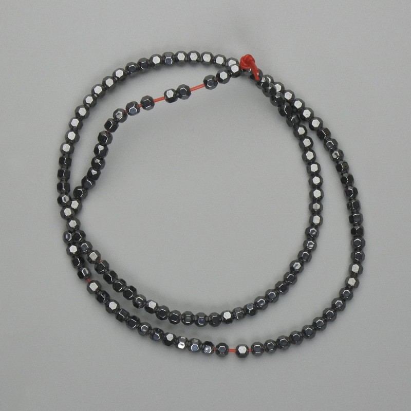 Perline di ematite sfaccettate 3x3 mm, lunghezza circa 39 cm