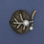 Spilla Foglia con perle e strass, colore bronzo, 37x42 mm+