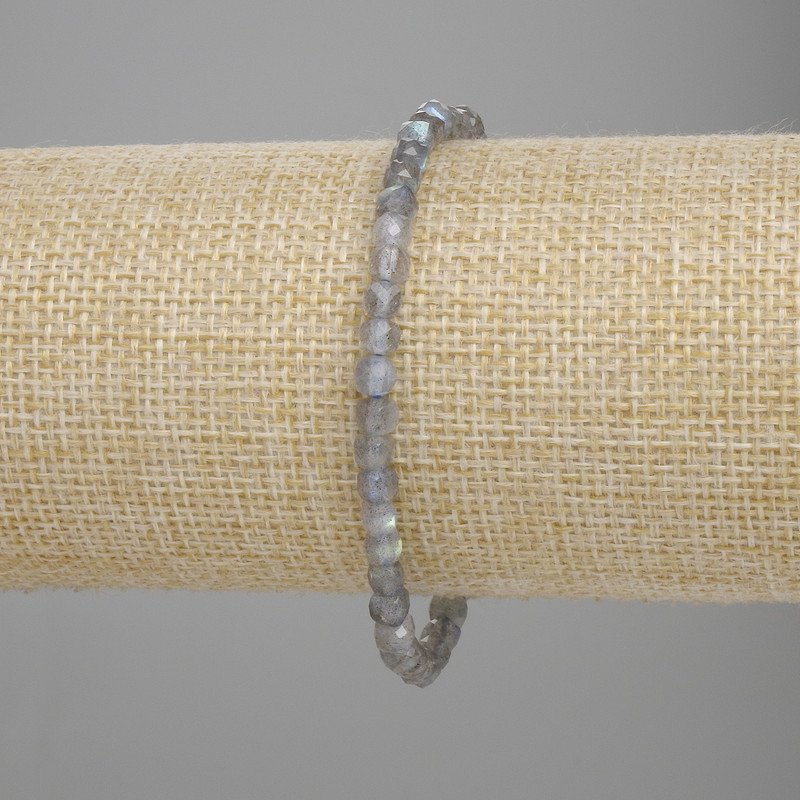 Bracciale in labradorite tagliata a cubi, dimensione 4×4 mm, lunghezza 18 cm, elastico