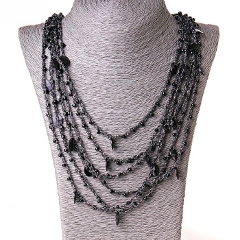 Collana a ragnatela nera con pendenti ovali, lunghezza 70 cm
