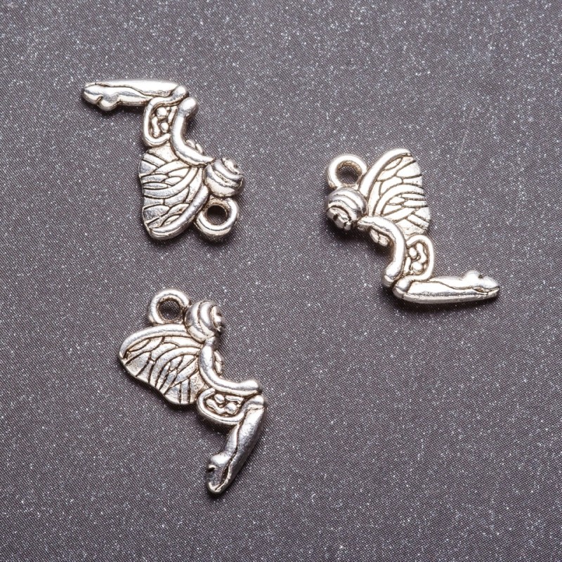 Pendente Elfo 20x10 mm confezione da 20 g +/- 17 pezzi