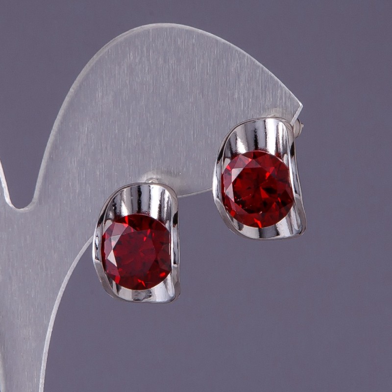 Orecchini con cristalli rossi a forma ovale 12×16 mm