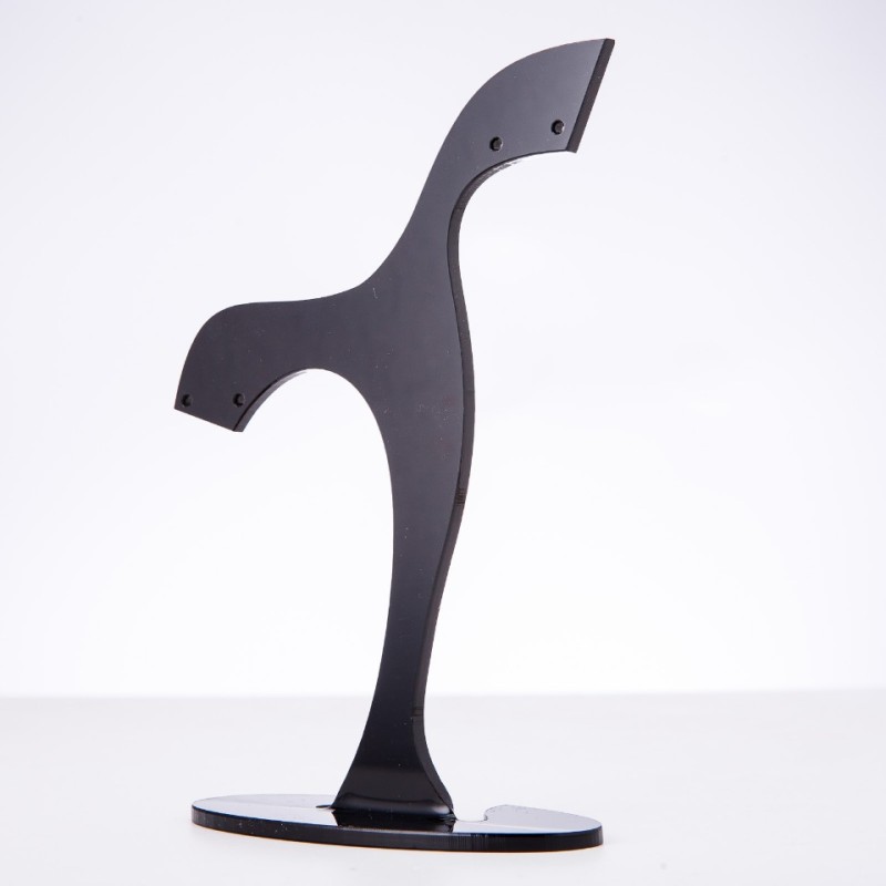 Supporto per gioielli in plastica nera, altezza 8 cm, larghezza 7 cm