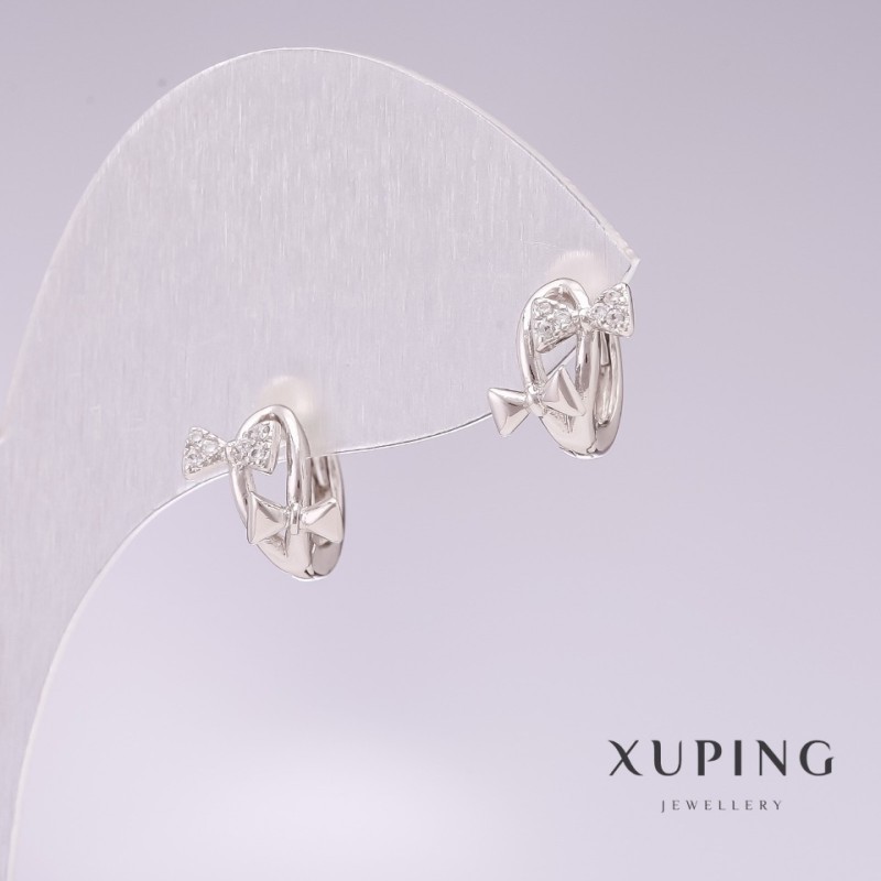 Orecchini Xuping rodio con strass bianchi 8x10 mm