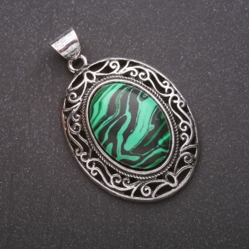 Ciondolo in malachite (pressata) in montatura antica 33×40×52 mm