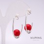 Orecchini Xuping con gancio e perla rossa di Maiorca 33×10 mm, rodiato