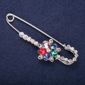 Spilla a fermaglio Fiore con strass bianchi e pietre colorate blu, rosa, rosso e verde, 76×27 mm, metallo argentato