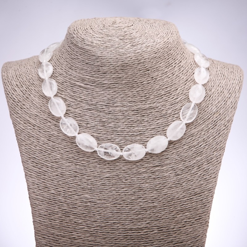 Collana di cristallo di rocca ovale, dimensioni 13×18×6 mm, lunghezza 43 cm