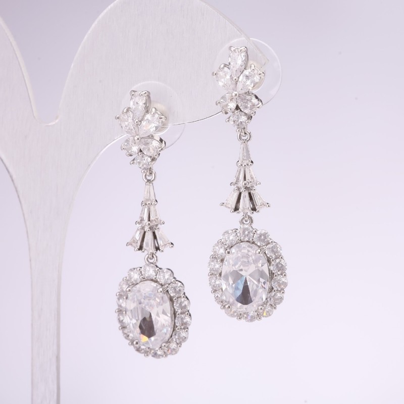 Orecchini serie 925 con pietre bianche, 48×14 mm, metallo argentato