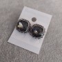 Orecchini con cristallo quadrato grigio 1,7 cm