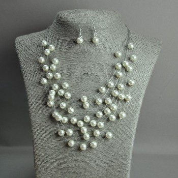 Set di collana e orecchini «Sulle corde dell'anima» perle (imitazione) su filo, lunghezza 50 cm