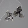 Orecchini a perno «Trifoglio», strass scuri, metallo argentato, 20 mm
