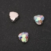 Prezzo per confezione da 10 pezzi: cristallo cucito con perno a forma di cuore, 8 mm iridescente