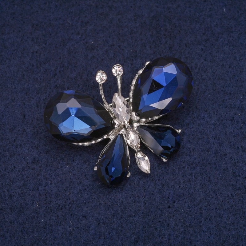 Spilla Farfalla con cristalli bianchi e blu, metallo argentato 28×38 mm