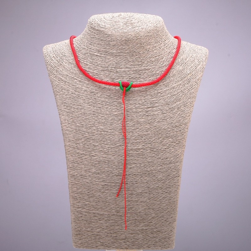 Cordoncino per collana rosso e verde con fissaggio 60 cm