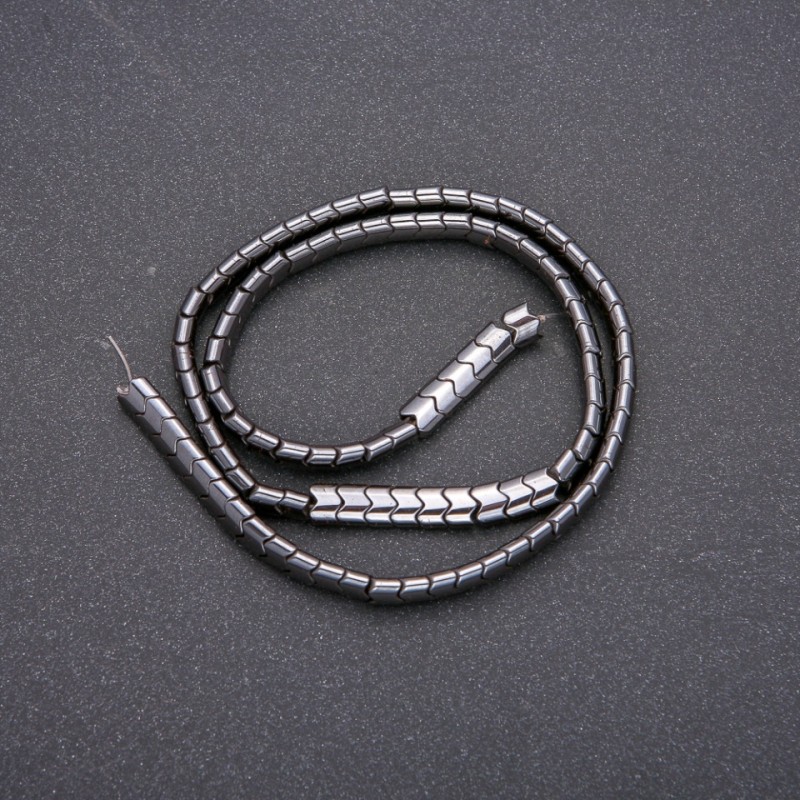 Perline di Ematite filo zigzag, diametro 6×4×3 mm (+ -), lunghezza 40 cm