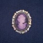 Spilla cammeo con strass iridescenti, metallo argentato 33x40 mm