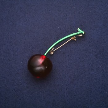 Spilla 'Ciliegina' smalto e vetro, colore verde e rosso, 61×21 mm, metallo dorato