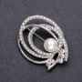 Spilla color perla in metallo argento bianco, 57×30 mm