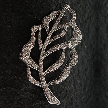(35×60 mm) Spilla in metallo effetto argento a goccia Foglia con strass