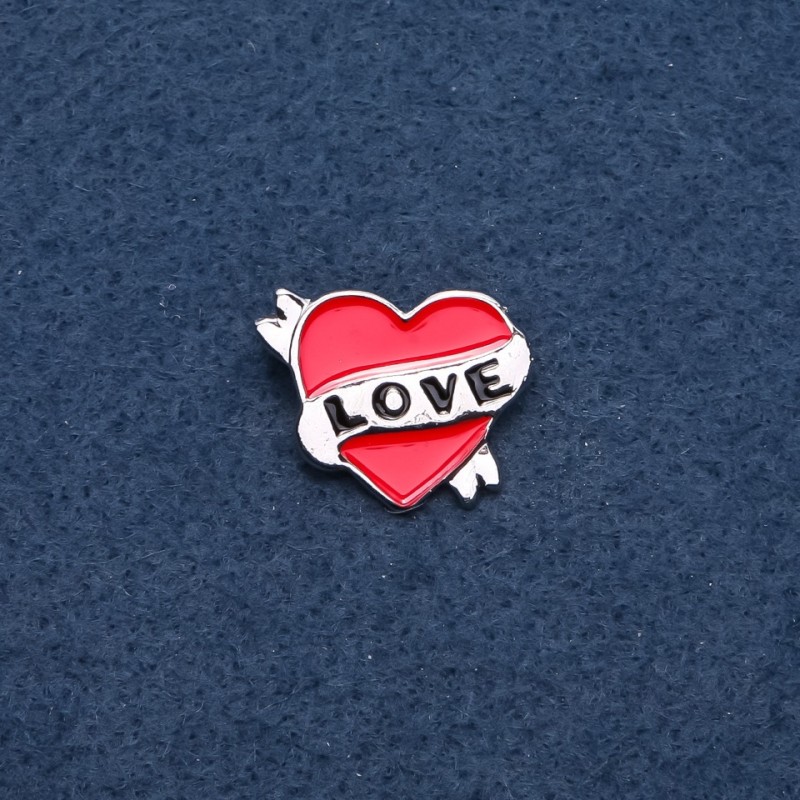 Spilla «Cuore» smalto rosso, colore metallo dorato