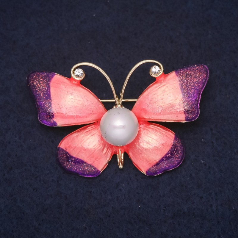 Spilla farfalla 47×30 mm, strass, smalto, colore bianco, viola e rosa, metallo dorato