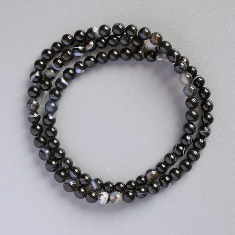 Perline di agata a palline lisce Ø 4-4,5 mm, lunghezza circa 39 cm su filo