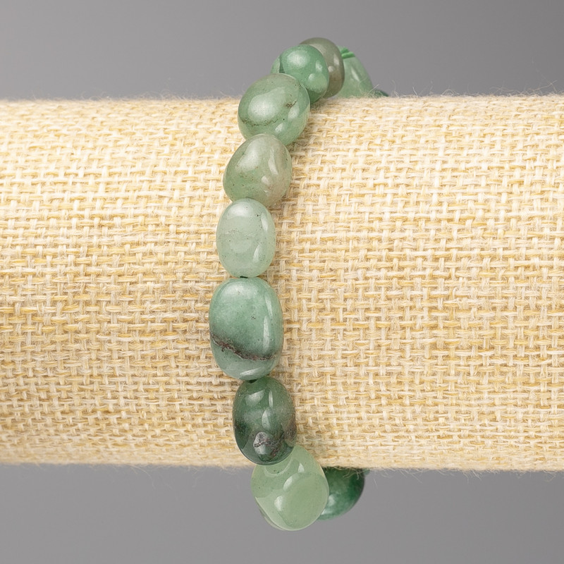 Bracciale in nefrite levigata, diametro 8×12 mm+- su elastico, lunghezza 18 cm+