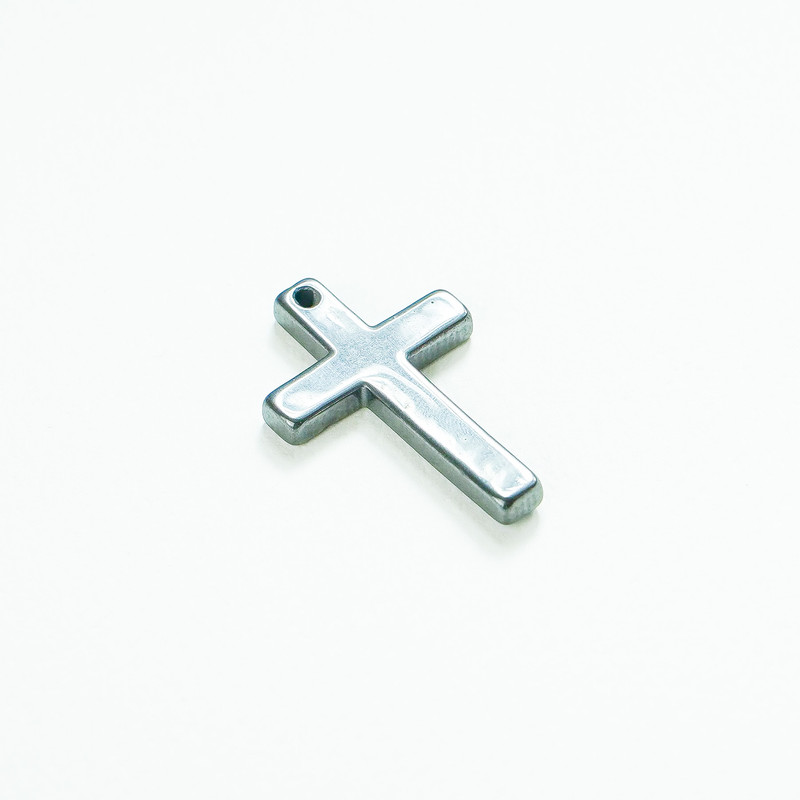 Pendente a croce in ematite, diametro 22×33, 5×3 mm+