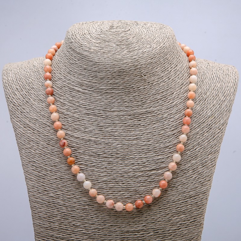 Collana di selenite artificiale, sfere lisce, diametro 6(±)mm, lunghezza 46 cm(+)