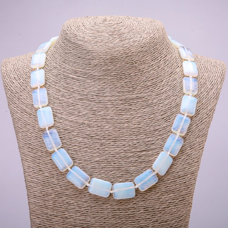 Collana Opalite sintetico rettangolare 13×18 mm, lunghezza 48 cm