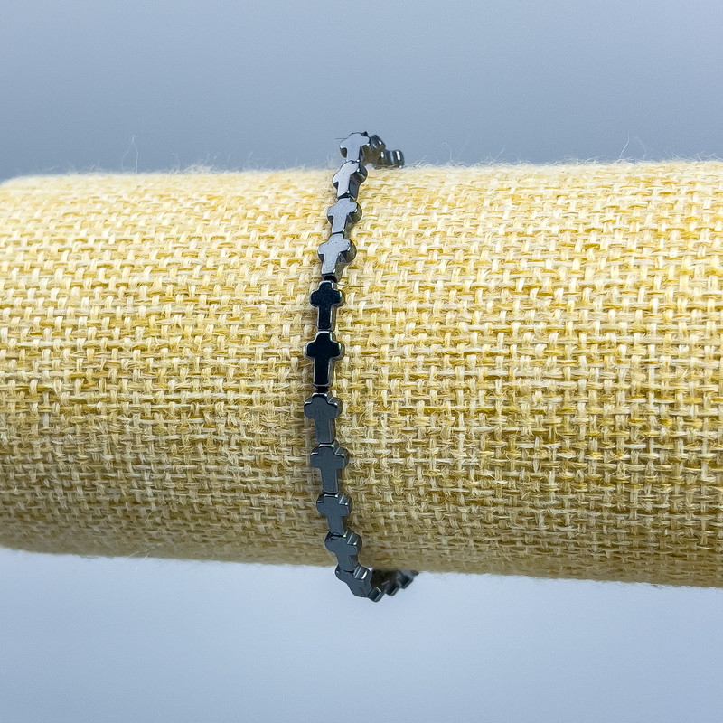 Bracciale in ematite «Croce», diametro 6×4 mm ±, lunghezza 18 cm (elasticizzato)