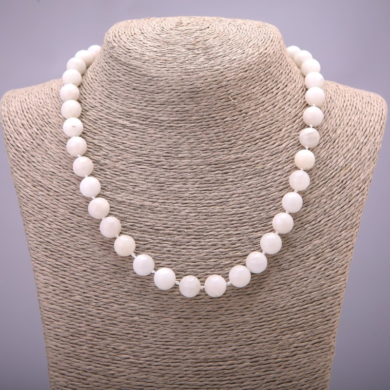 Collana in adularia con sfere naturali lisce, diametro 10 mm (±), lunghezza 45 cm